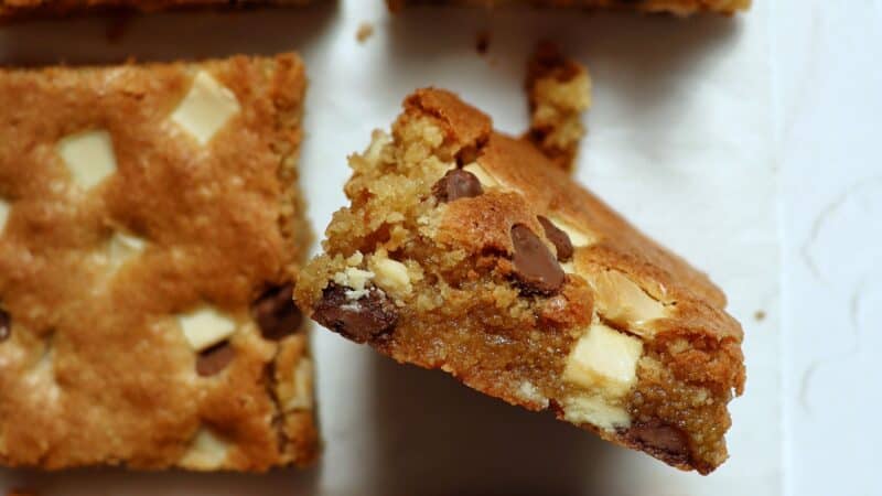 Gluten-Free Chocolate Chip Blondies