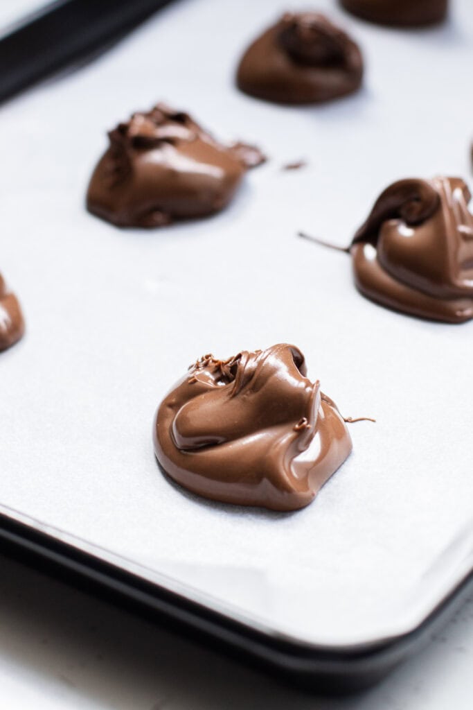 Nutella stuffed cookies