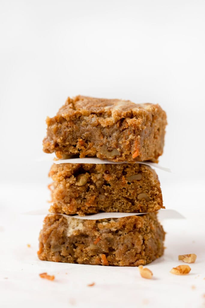 Carrot cake blondies