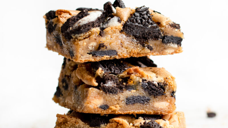 Oreo Peanut Butter Blondies
