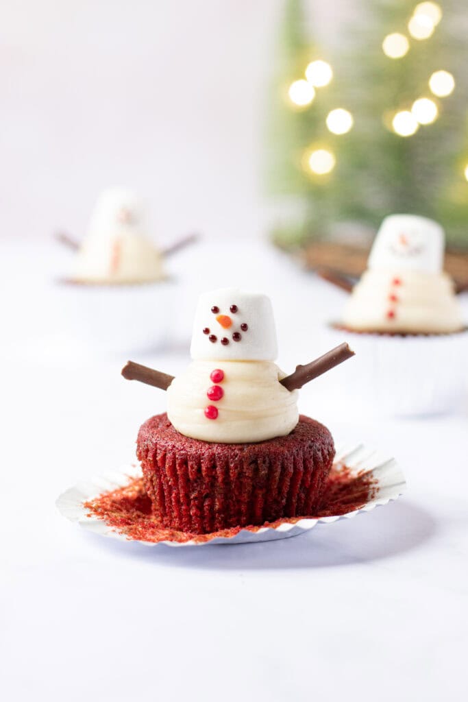 Christmas Snowman Cupcakes