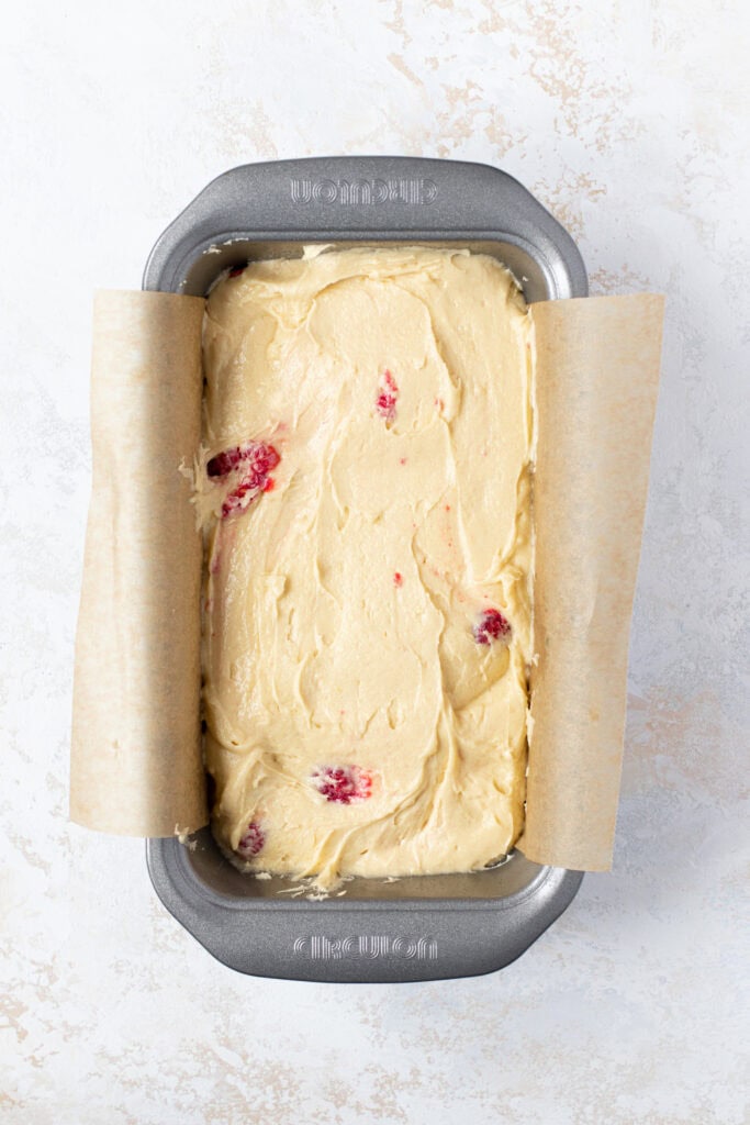 how to line a loaf tin