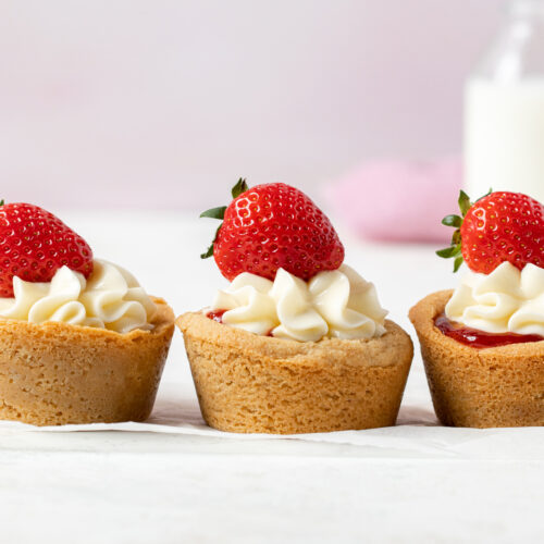 Strawberry Cheesecake cookie cups