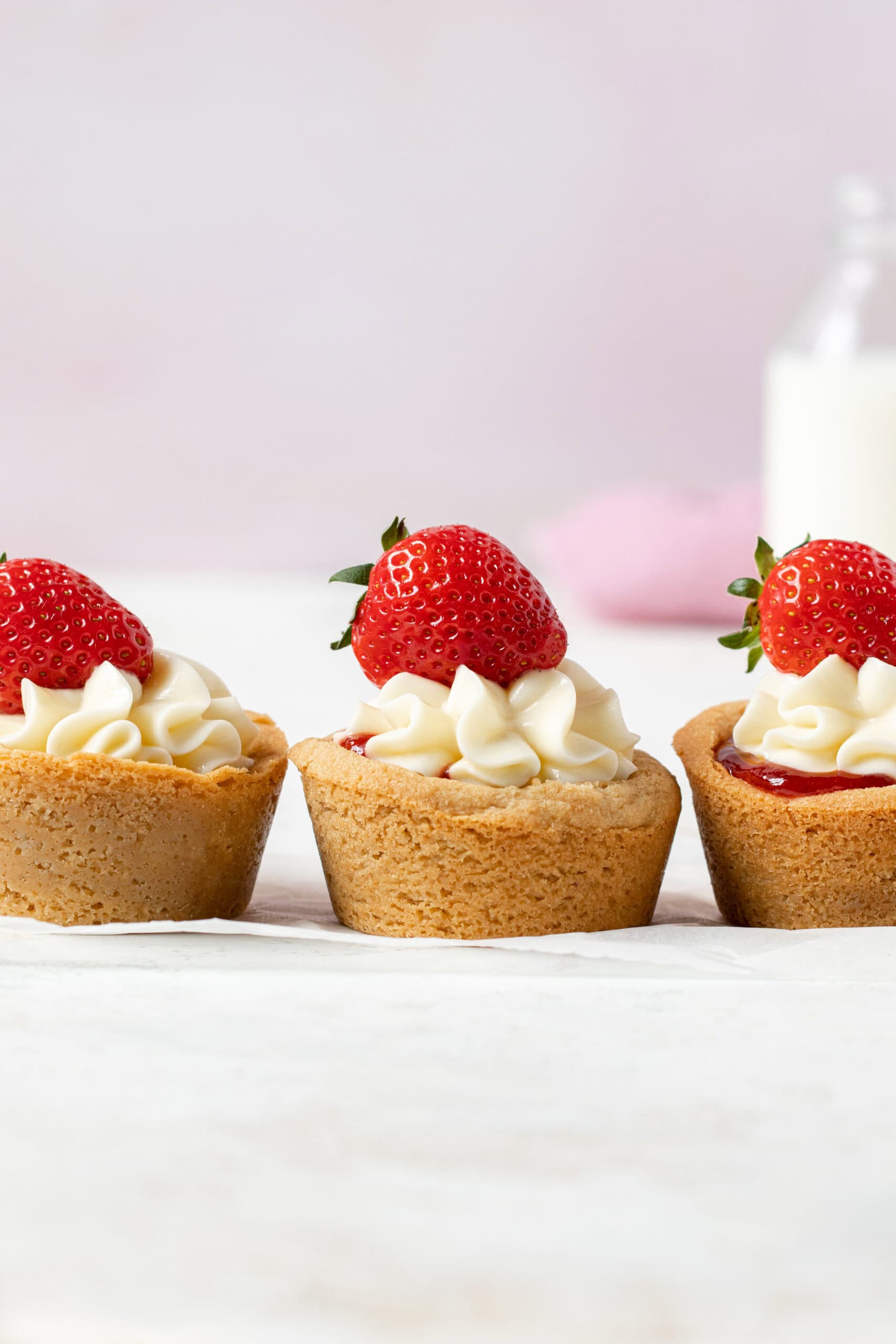 Strawberry Cheesecake cookie cups