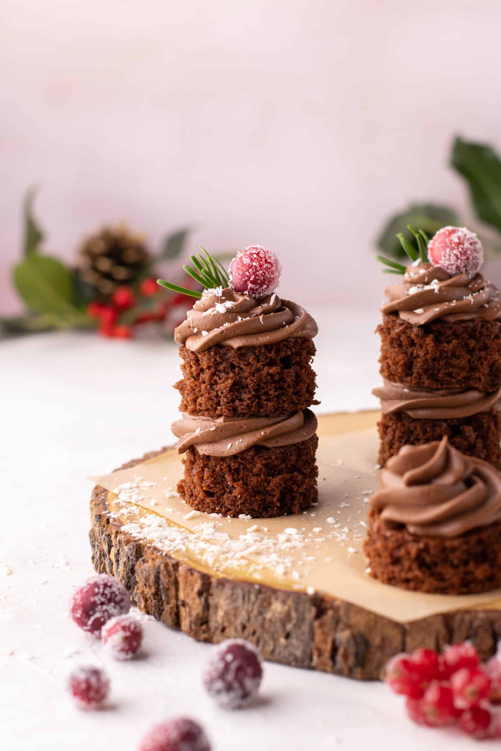 Mini chocolate cakes