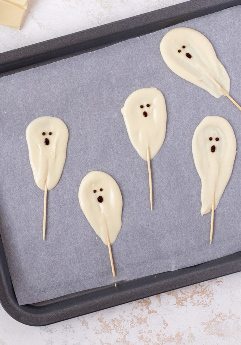 White chocolate ghosts