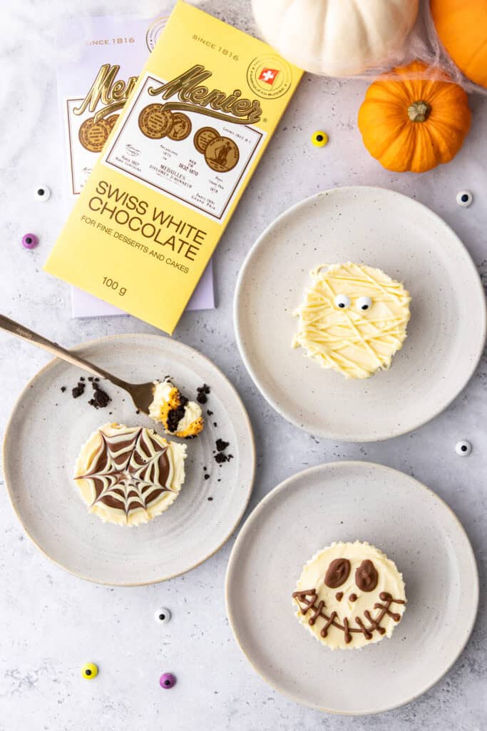 Mini Halloween Cheesecakes