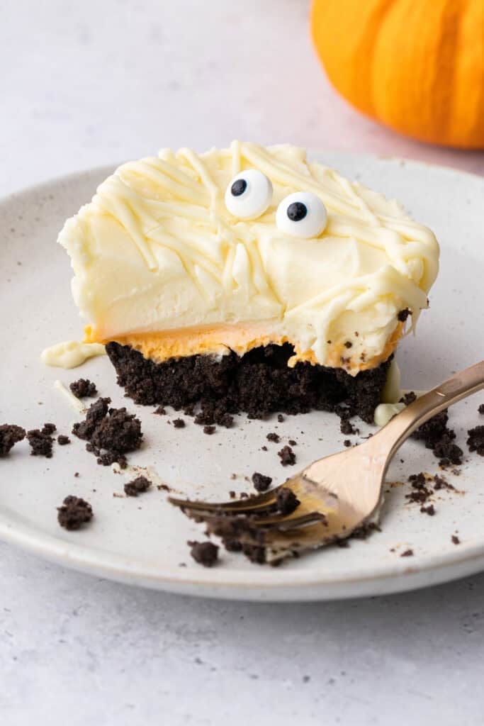 Mini Halloween Cheesecakes