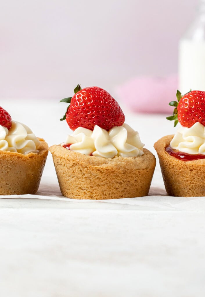 Strawberry Cheesecake Cookie Cups