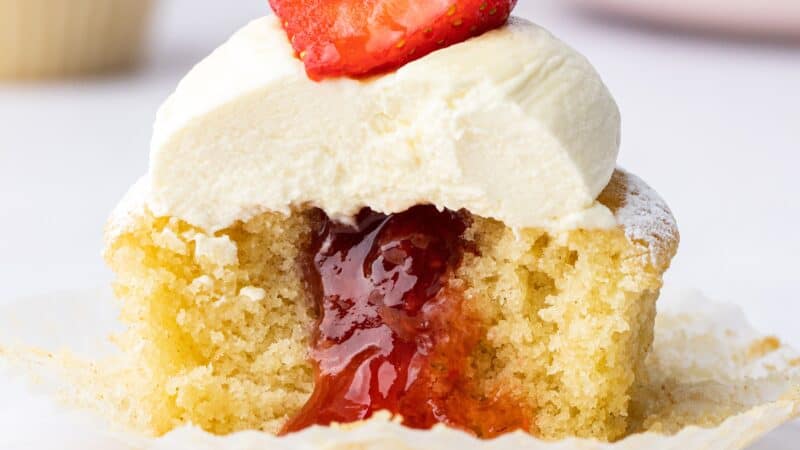 Victoria Sponge Cupcakes