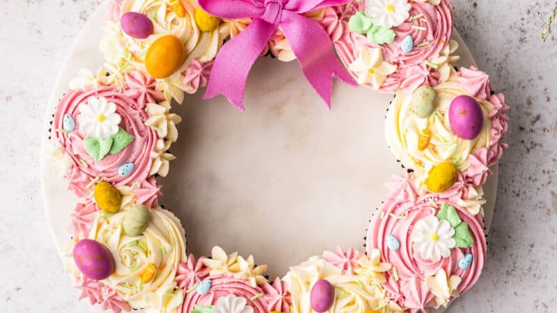 Easter Cupcake Wreath