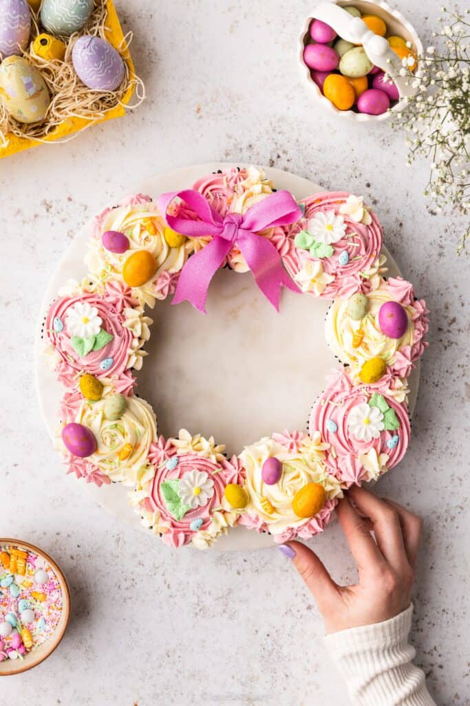 Easter Cupcake Wreath pull-apart cupcakes