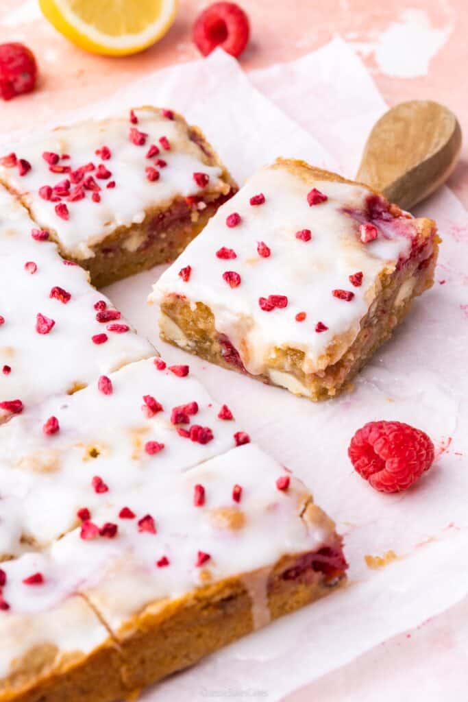 a sliced single blondie with lemon glaze