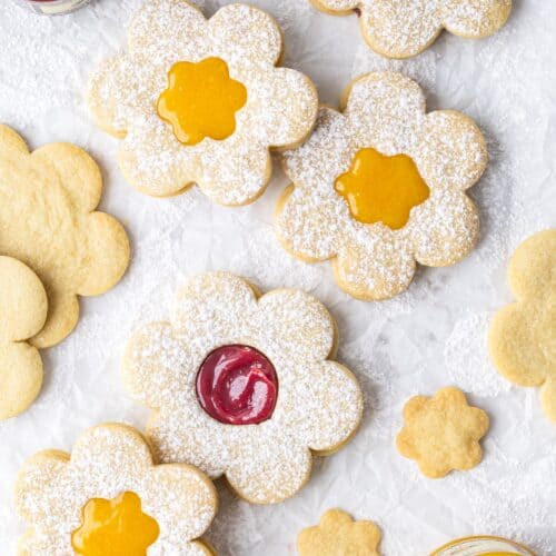 Flower sandwich biscuits
