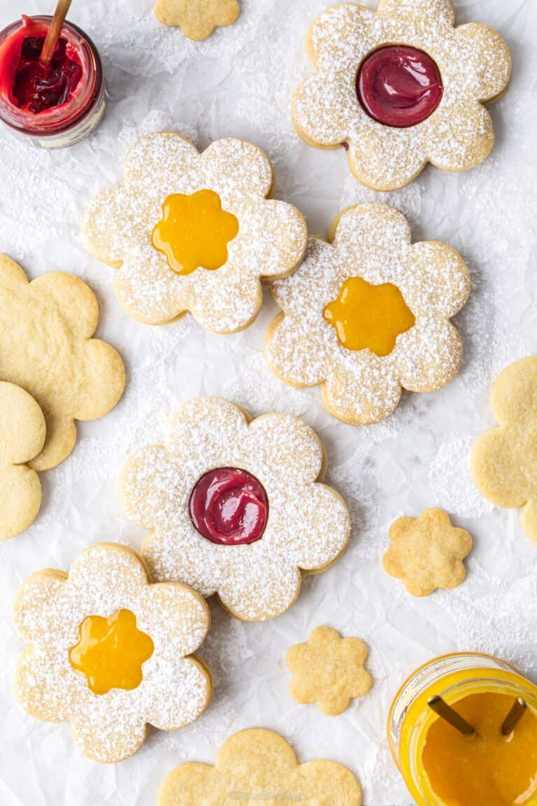 Flower sandwich biscuits