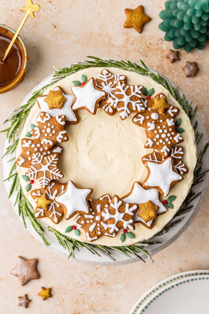 Gingerbread Wreath cake Decoration