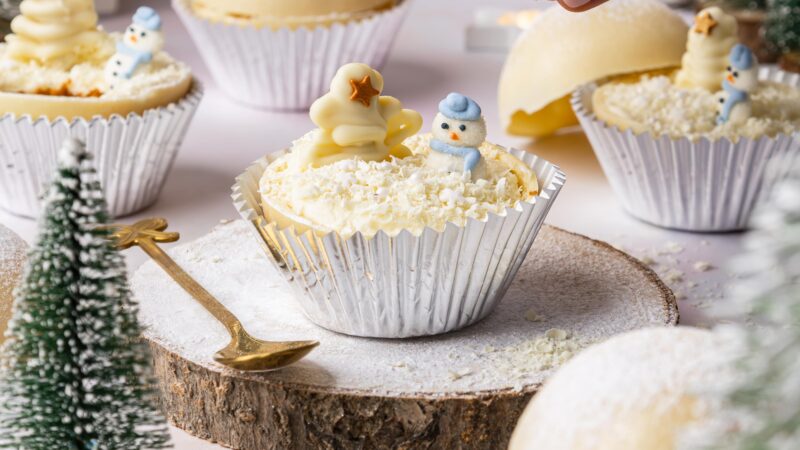 White Chocolate Snowglobe Cheesecakes