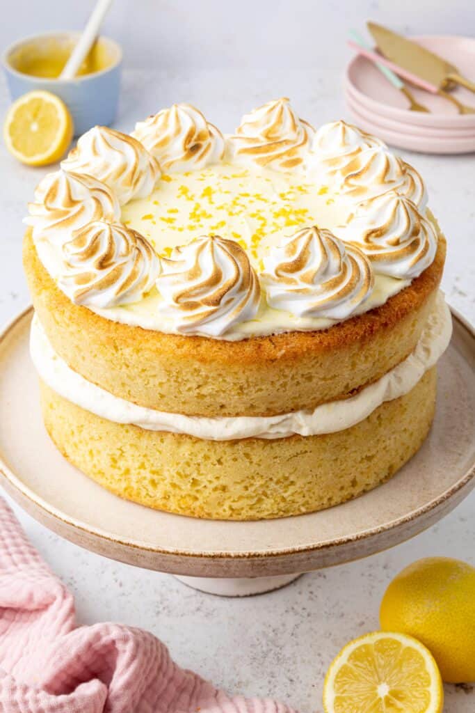 Lemon meringue cake