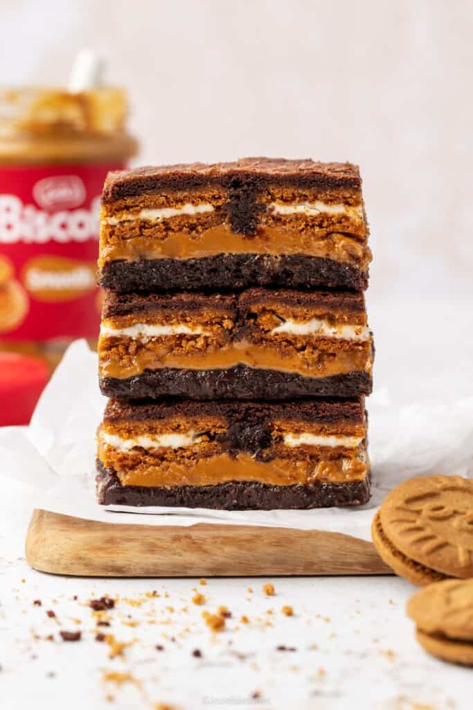 biscoff stuffed brownies 