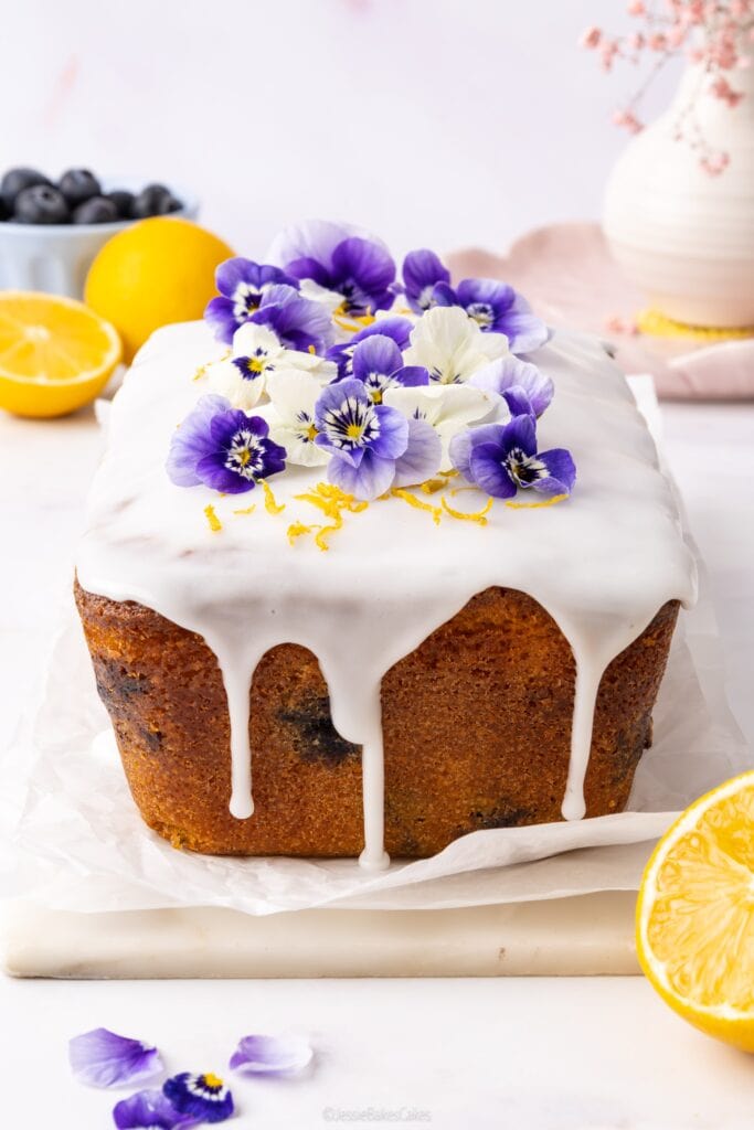 Lemon and blueberry loaf cake 