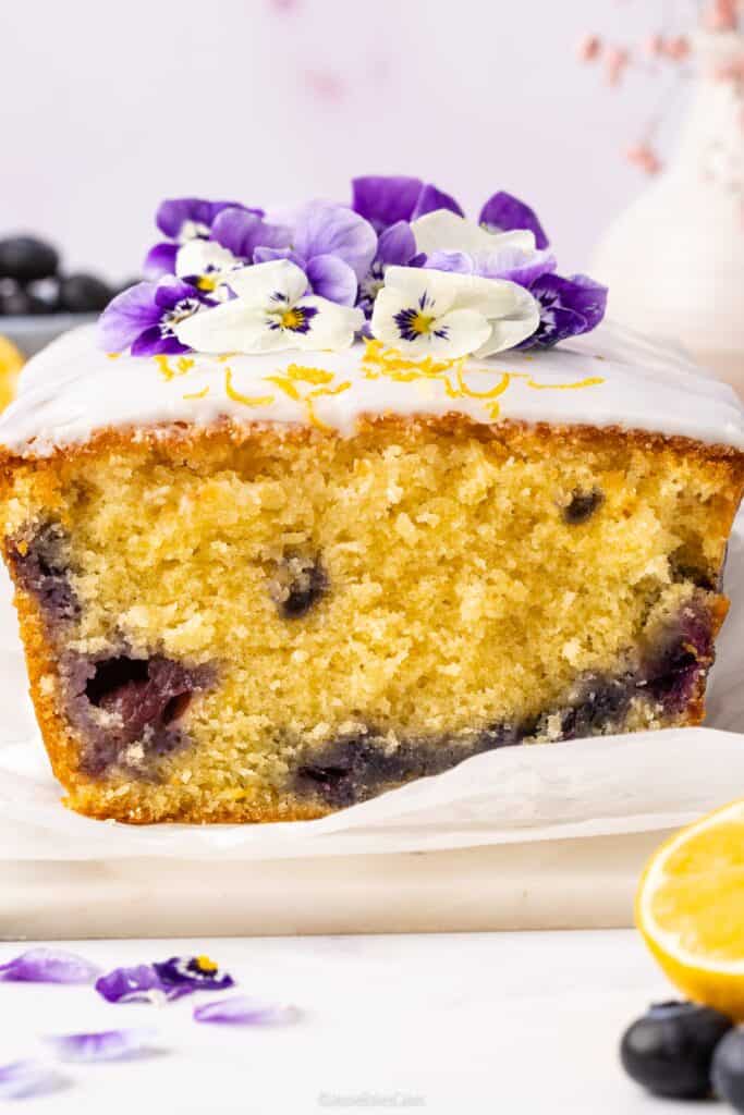 lemon and blueberry loaf cake 