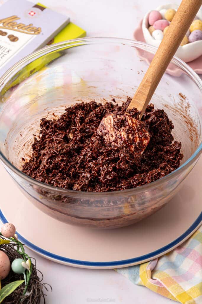 Shredded wheat mixed with chocolate