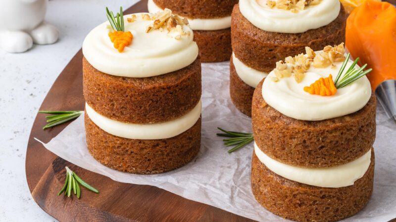 Mini Carrot Cakes