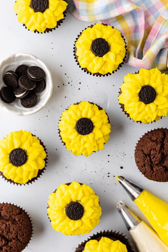 Sunflower cupcakes 