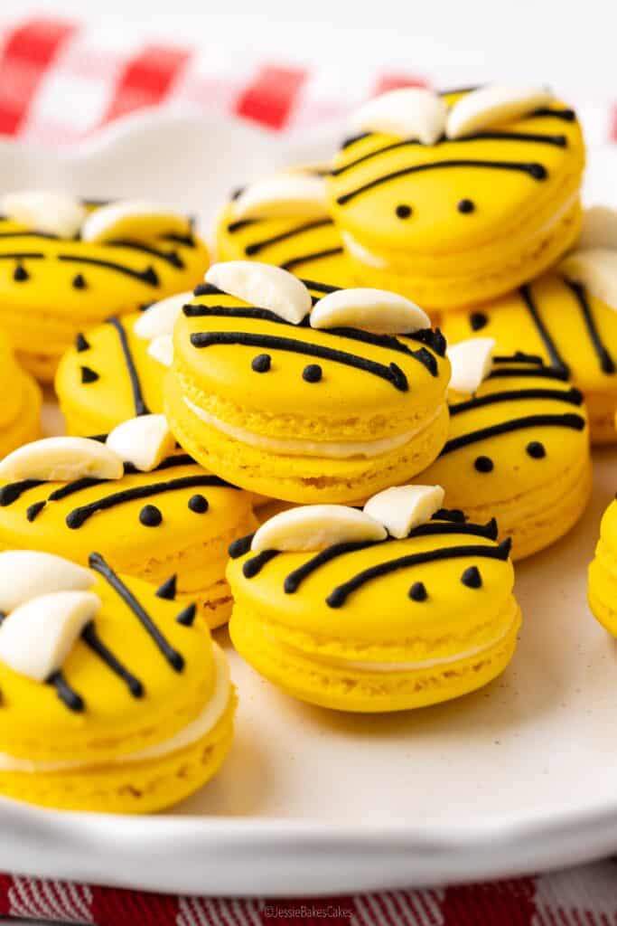 Bee Macarons