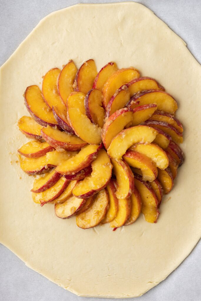 pastry filled with peaches