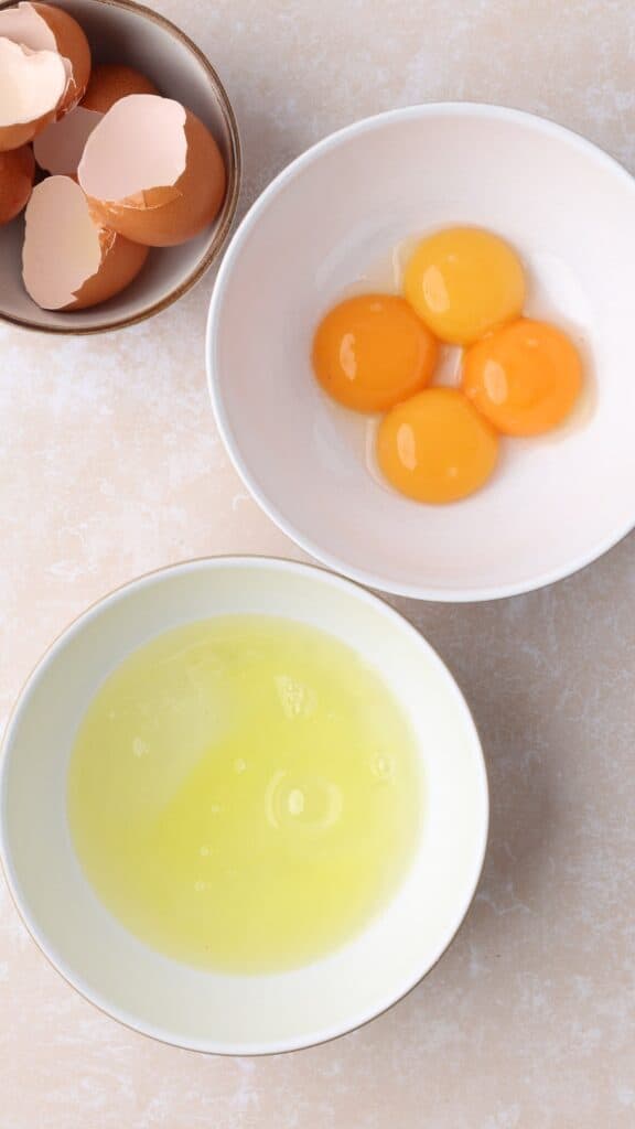 separating egg yolks