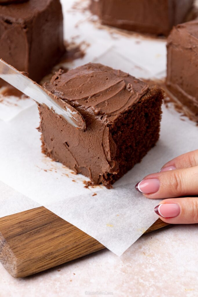 coating fondant fancies in chocolate buttercream