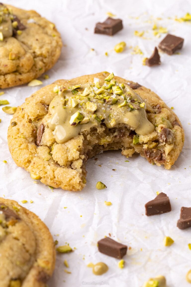 Pistachio Chocolate Chip Cookies