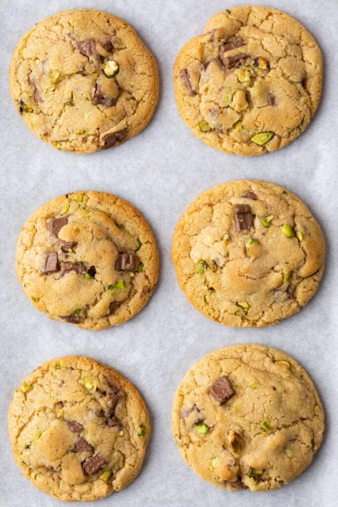 baked cookies
