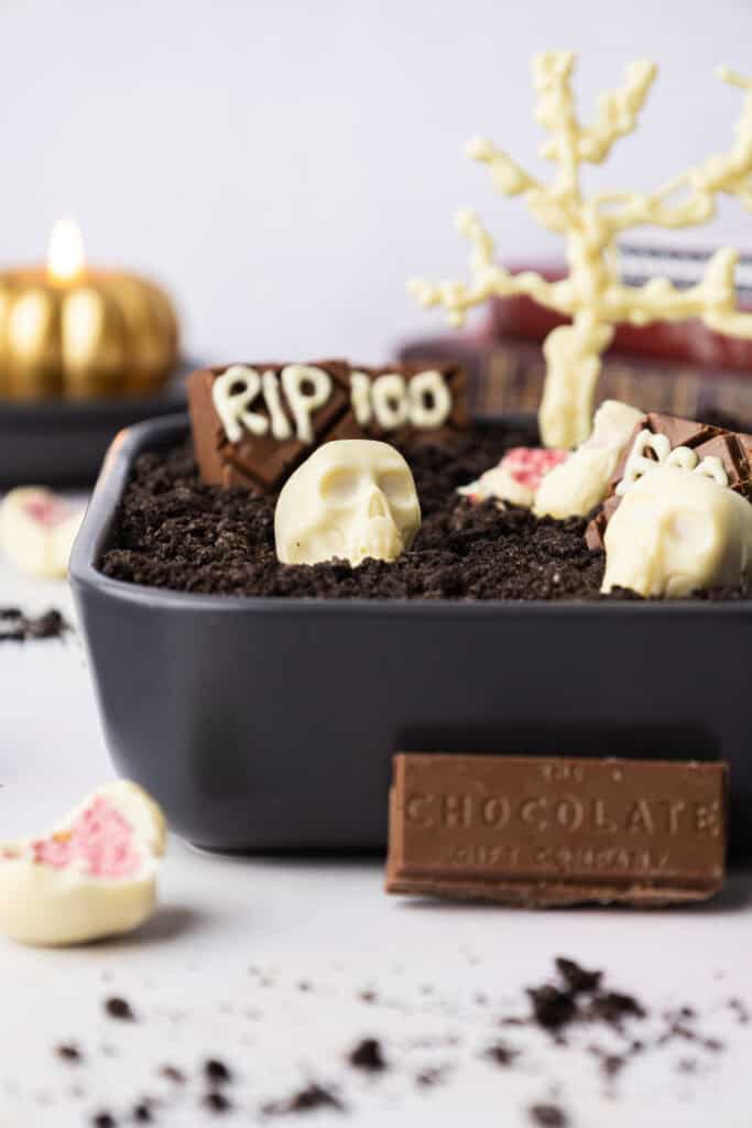 Halloween graveyard themed cheesecake