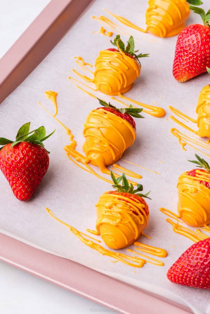 Easter Chocolate Dipped Strawberries